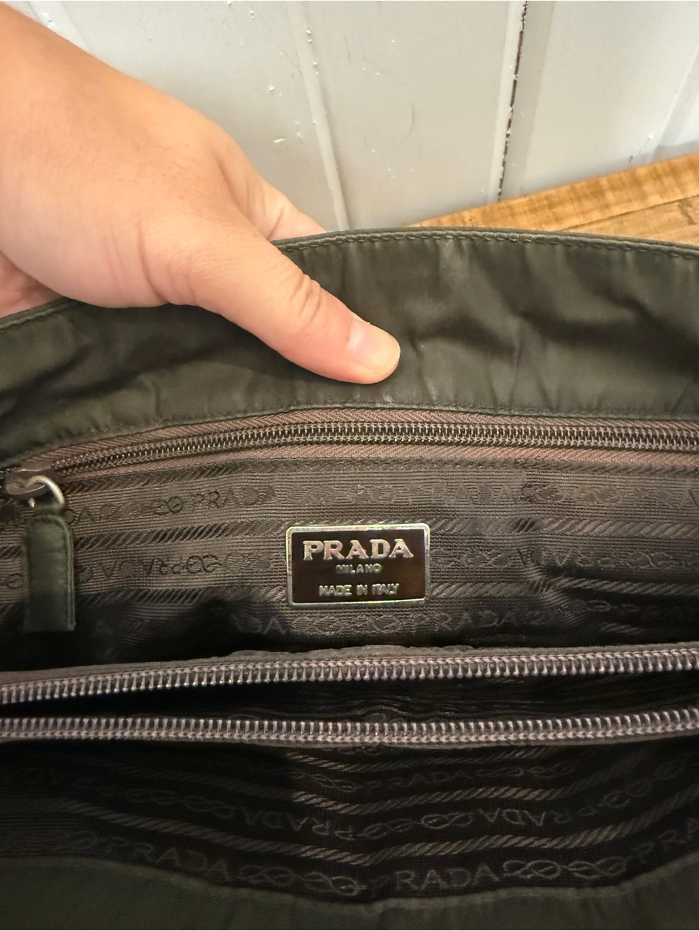 Prada Vintage Green Nylon Classic Shoulder Tote Bag with Acrylic Chain Straps - Picture 9 of 10